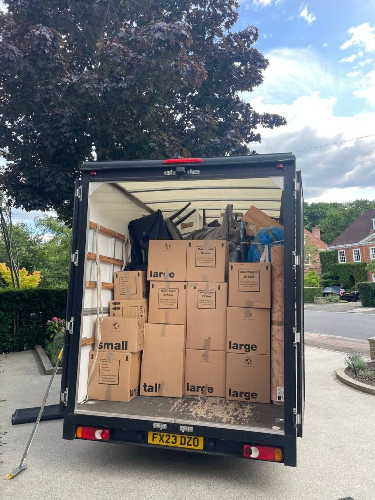 removals company van